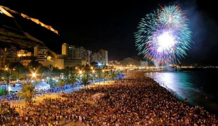 Las Brisas Del Mediterraneo Alicante Ngoại thất bức ảnh